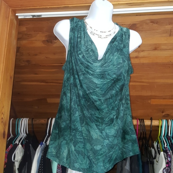 Sami & Jo Tops - Green Scoop Neck Tank